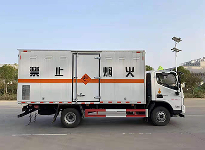 铁东爆破器材运输车
